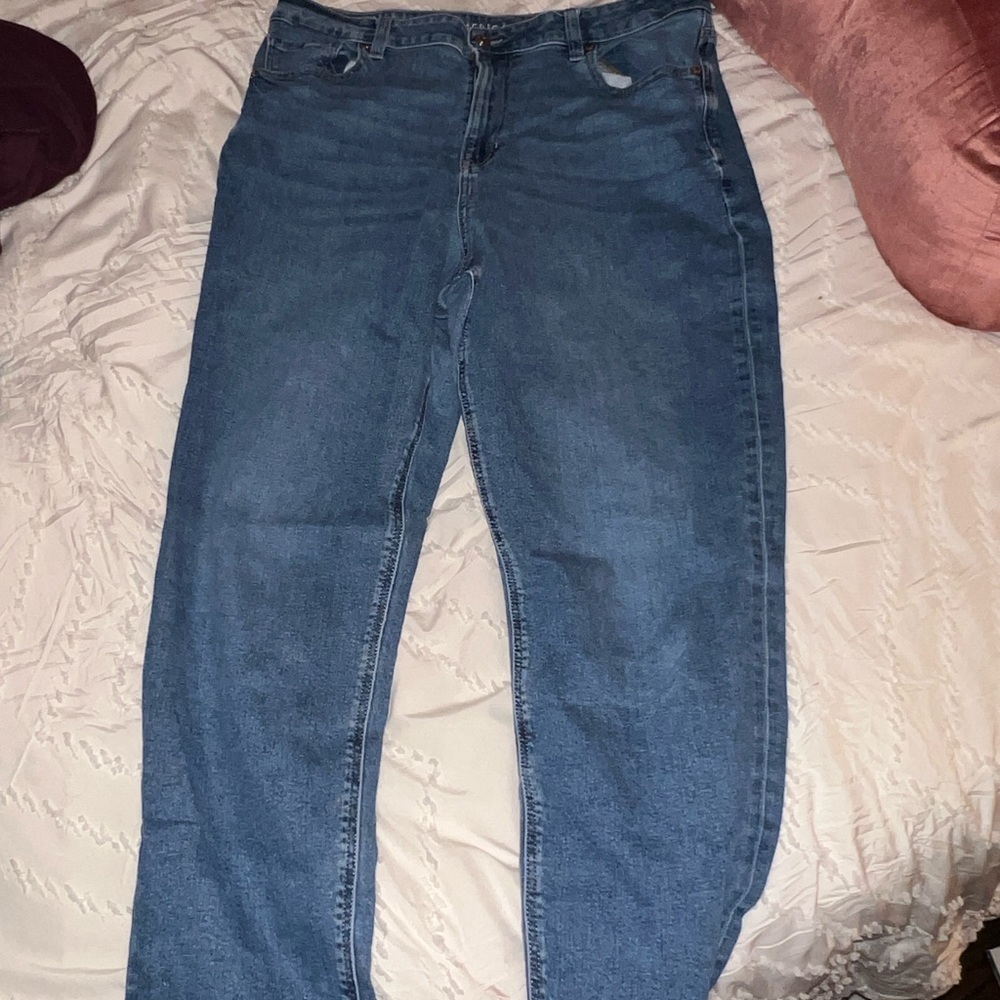 American Eagle Stretch Mom Jeans